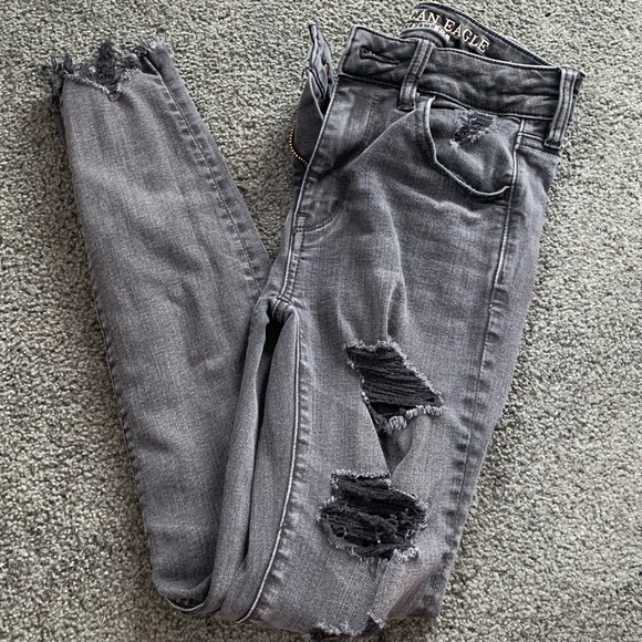 Jeans - Picture 1 of 3